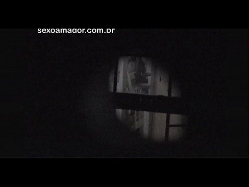 ❤️ Blondie gets secretly videotaped by a neighborhood voyeur hidden behind hollow bricks Quality porn at us ❌❤